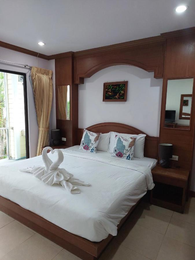 Ainny Residence Patong Extérieur photo